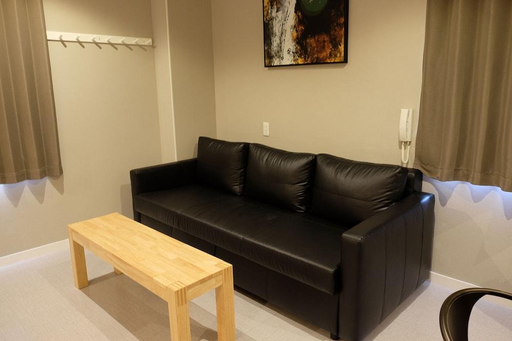 88 Shinsaibashi Hotel Ōsaka